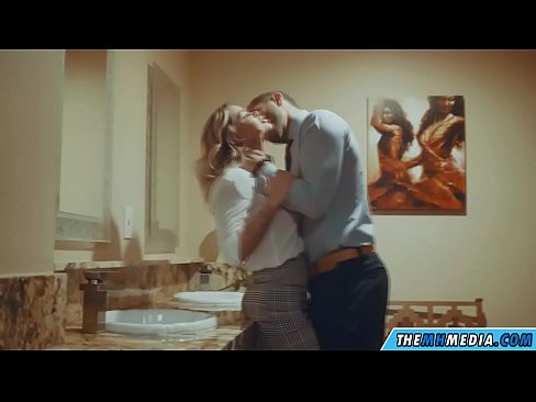 ❤️ ווען אַ באַסטי בלאָנדע סידוס איר אין אַ ציבור אָפּטריט ❤❌ אַנאַל פּאָרן ביי אונדז yi.xxxlfv.top ❤